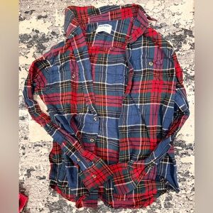 Women’s Old Navy Plaid Button Up Flannel